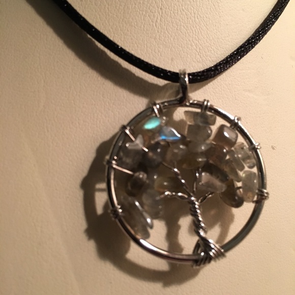 SALE 💃🏻LABRADORITE GEMSTONE TREE OF LIFE PENDANT - Picture 2 of 2